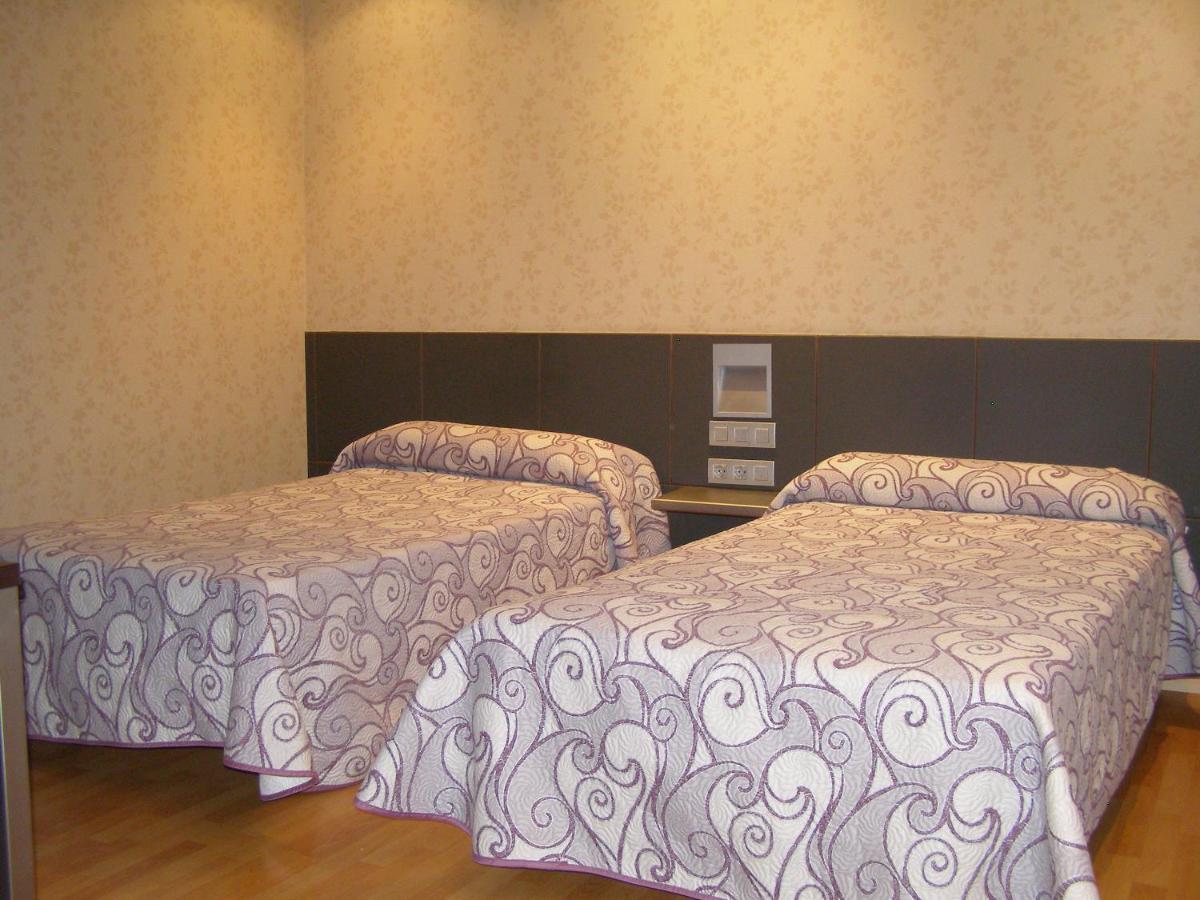 Hotel Area Serrano Буньель Экстерьер фото
